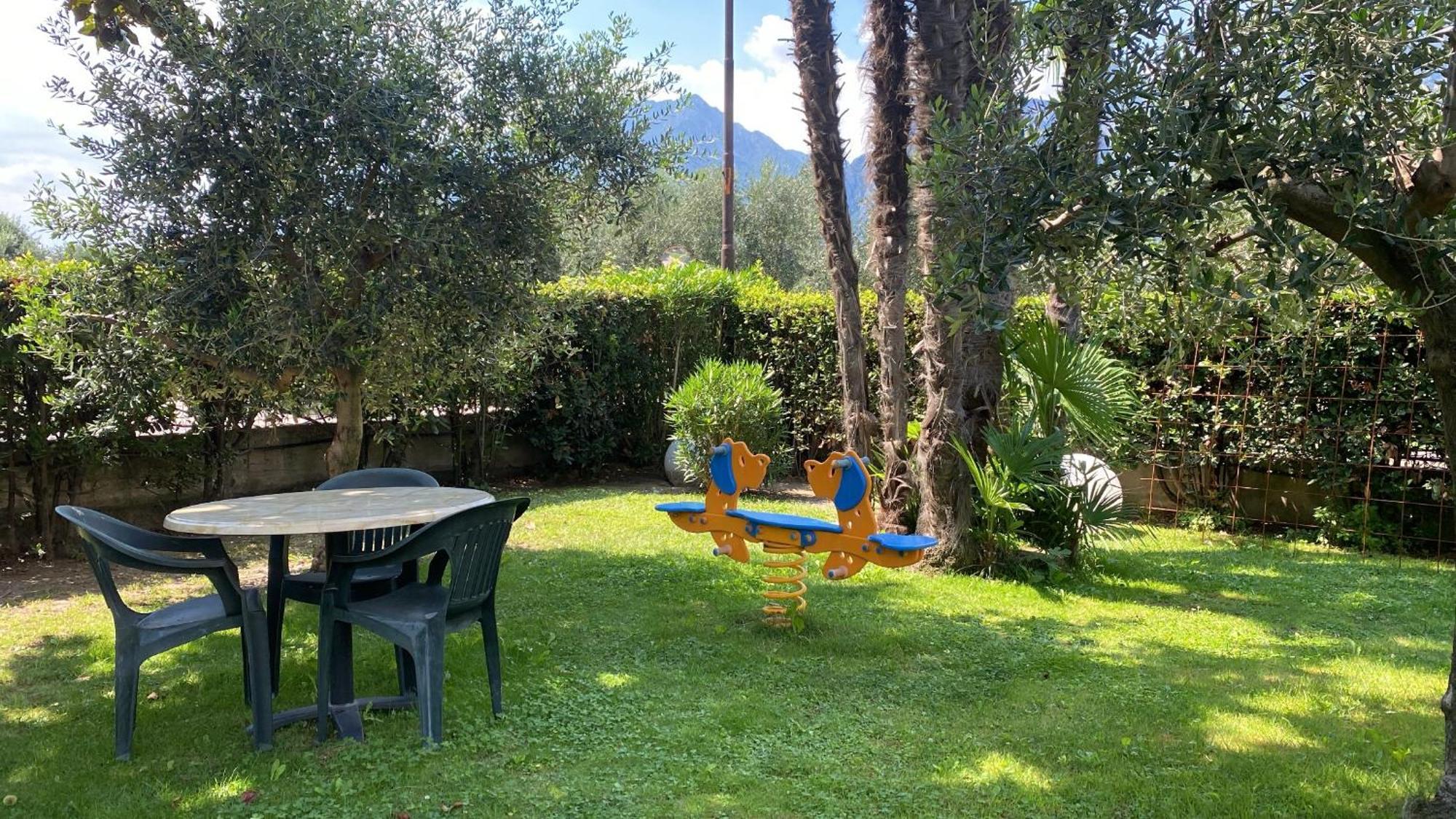 Appartamenti Nataly Torbole Sul Garda ภายนอก รูปภาพ